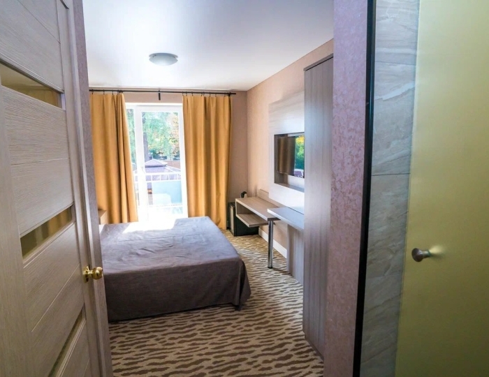 2-х местный 1-но комнатный «Стандарт» с балконом Корпус №1 - Отель «Родина» Новый Афон