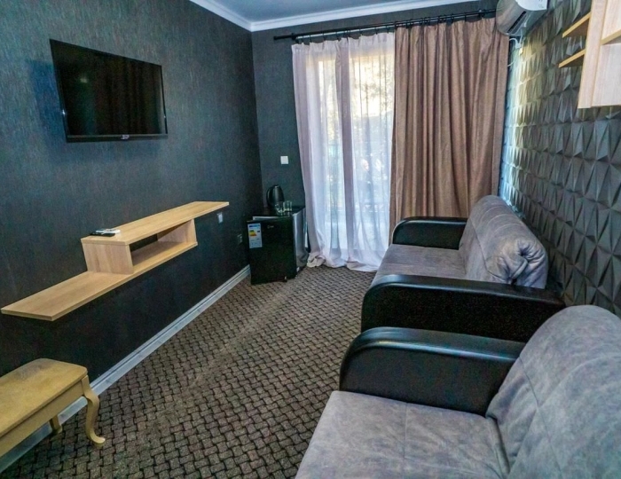 2-х местный 2-х комнатный «Полулюкс» (с балконом) Корпус №2 - Отель «Родина» Новый Афон
