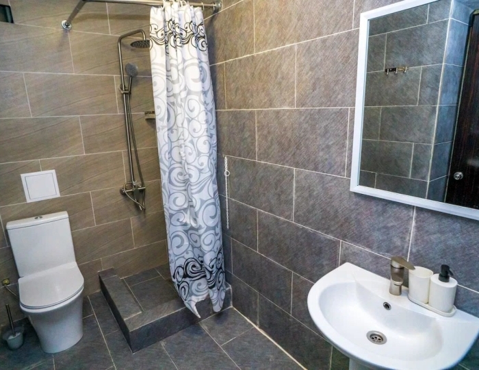 2-х местный 2-х комнатный «Полулюкс» (с балконом) Корпус №2 - Отель «Родина» Новый Афон